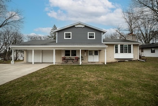 2825 Shamrock Dr, Mount Pleasant, WI 53406