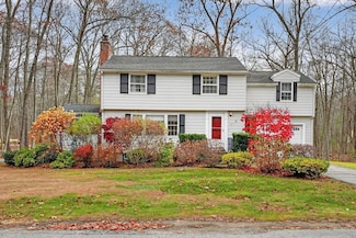 21 Fairbanks Rd, Chelmsford, MA 01824