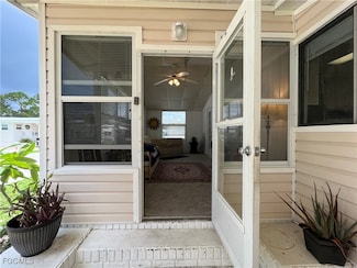 448 Snead Dr, North Fort Myers, FL 33903