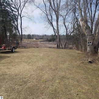 6659 Michigan 30, Hope, MI 48628