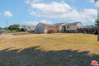 11752 Medina Dr, Garden Grove, CA 92840