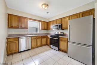14 Birks Place Unit 2, Newark, NJ 07112
