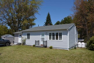 214 Maple St, Somersworth, NH 03878