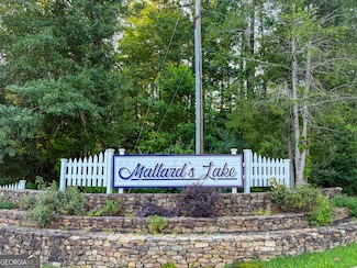 209 Duck Walk Way, Hogansville, GA 30230