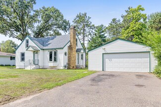 6606 Brookview Dr NE, Minneapolis, MN 55432