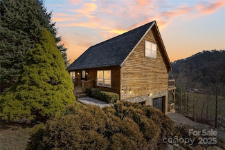 88 Mayflower Ct, Waynesville, NC 28785