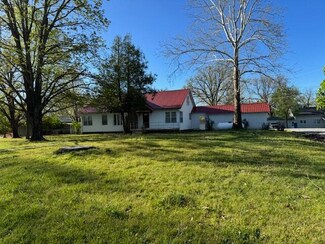 129 Mcpherson, Forsyth, MO 65653