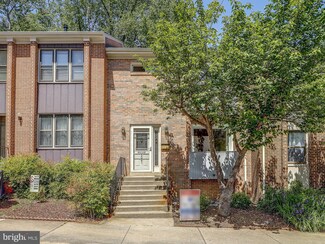 5041 Cliffhaven Dr, Annandale, VA 22003