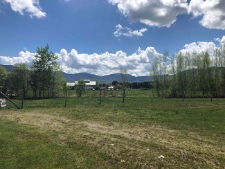 59 Iris Ln, Cambridge, VT 05464