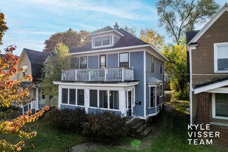 1114 Fulton St E, Grand Rapids, MI 49503