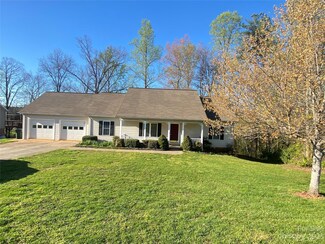 105 Delia Hall Ln, Hudson, NC 28638