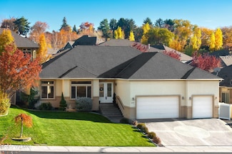 607 N 74th Ave, Yakima, WA 98908