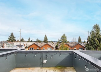 8362 12th Ave NW, Seattle, WA 98117