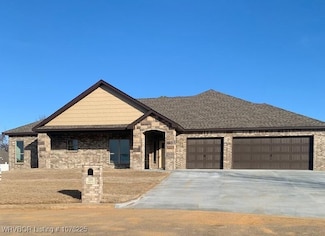 110545 S 4570 Rd, Sallisaw, OK 74955