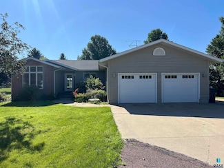 12091 110th St, Edgerton, MN 56128