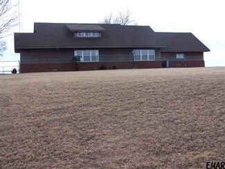 7625 E Wood Rd, Waukomis, OK 73773