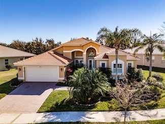 4961 Sapphire Sound Dr, Wimauma, FL 33598