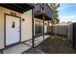 7234 72nd Ln N, Brooklyn Park, MN 55428