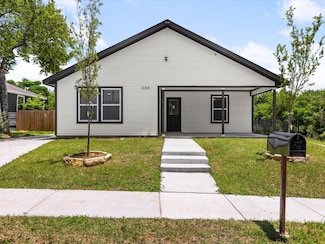 1105 Freeman St, Fort Worth, TX 76104