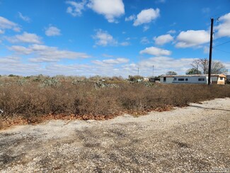 4235 Butterfly Dr, von Ormy, TX 78073