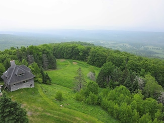 968 Centebar Rd, Irasburg, VT 05845