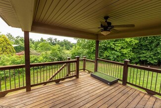 714 Mure de Ronce Dr, New Albany, IN 47150