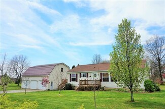 122 Providence Dr, Butler, PA 16001