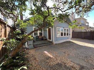 3403 Yupon St, Houston, TX 77006