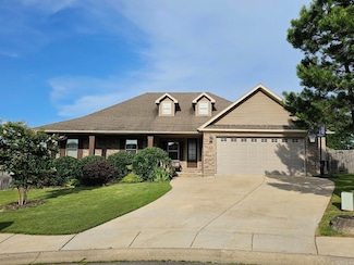 5704 Tumble Rock Ct, Bryant, AR 72022