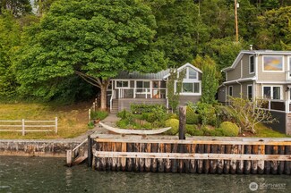 16841 Cove Walk SW, Vashon, WA 98070