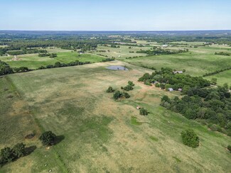 647 S Dade 223, Everton, MO 65646