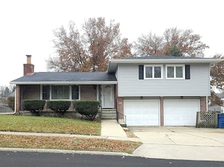 1117 Beech Dr, Dixon, IL 61021