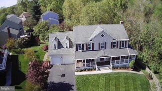 13180 Lazy Glen Ln, Herndon, VA 20171