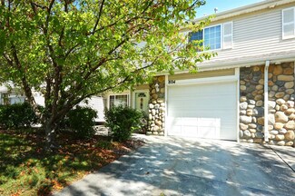 3799 Village Run Dr Unit 804, Des Moines, IA 50317