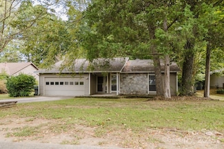 3844 Sweetgrass Ln, Charlotte, NC 28226