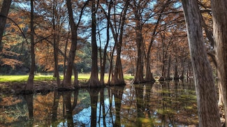 6608 N Hwy 83n, Leakey, TX 78873