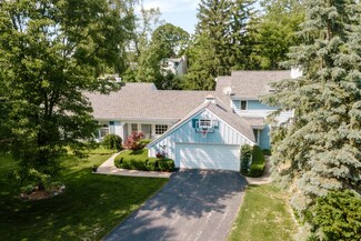 1030 W Ravine Ln, Milwaukee, WI 53217