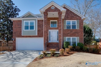 470 Sussex Dr SW, Huntsville, AL 35824
