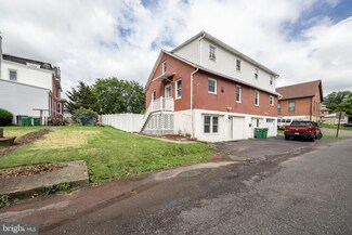 462 Penn St, Pennsburg, PA 18073