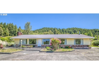 48587 Highway 242, Broadbent, OR 97414
