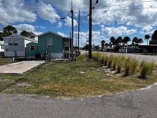 201 Bayo St, Englewood, FL 34223