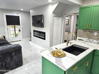 1126 Euclid Ave, Louisville, KY 40208