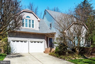 30 Fox Run Dr, Mount Laurel, NJ 08054