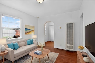 253 E Louise St, Long Beach, CA 90805