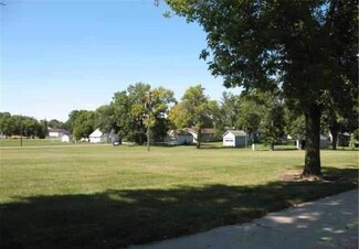 50 4th St, Wood Lake, MN 56297