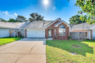 64 9th St, Shalimar, FL 32579