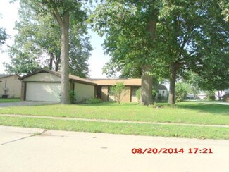 616 Harbor Walk Dr, Fort Wayne, IN 46819