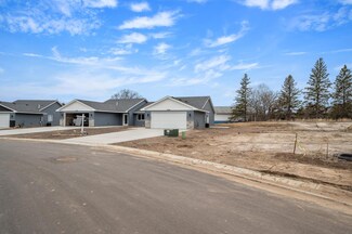 38834 Maple Ct, North Branch, MN 55056