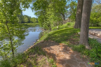 1390 Ervendberg Ave, New Braunfels, TX 78130