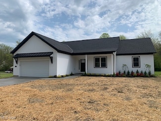 1775 Green Rd, Madison, OH 44057